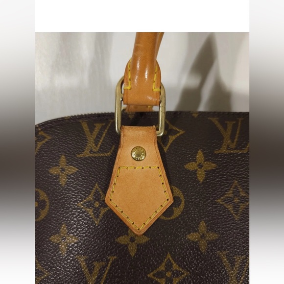 Authentic Louis Vuitton Alma PM Monogram Canvas Leather Hand Bag - Vintage - Picture 4 of 16